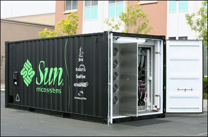 У минулому році корпорація Sun почала випускати ЦОД-у-коробці - Project Blackbox